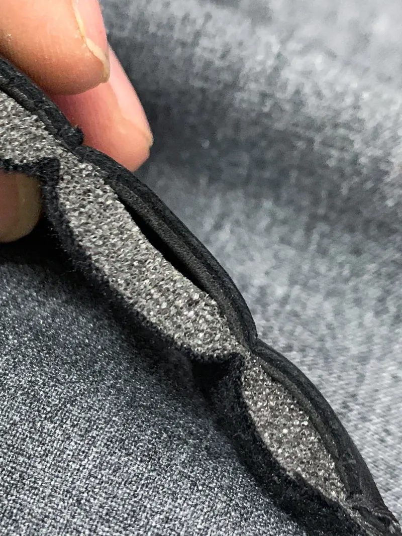 油邊與膠水微距：皮邊斷面的貼合與油邊厚度