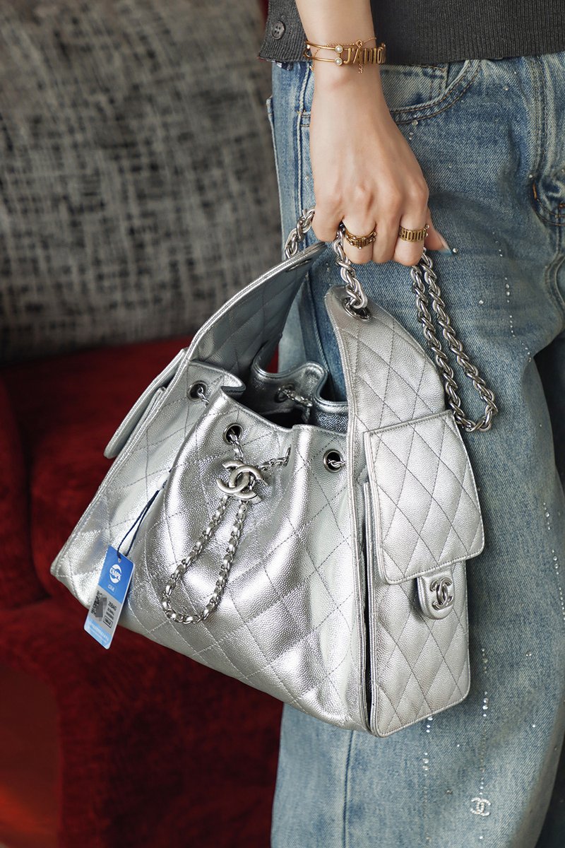 Chanel 25 Bag 嬉皮 Hobo 小號 銀色 實拍