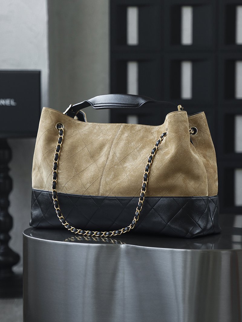 Chanel 25A 麂皮 Hobo 含原版盒