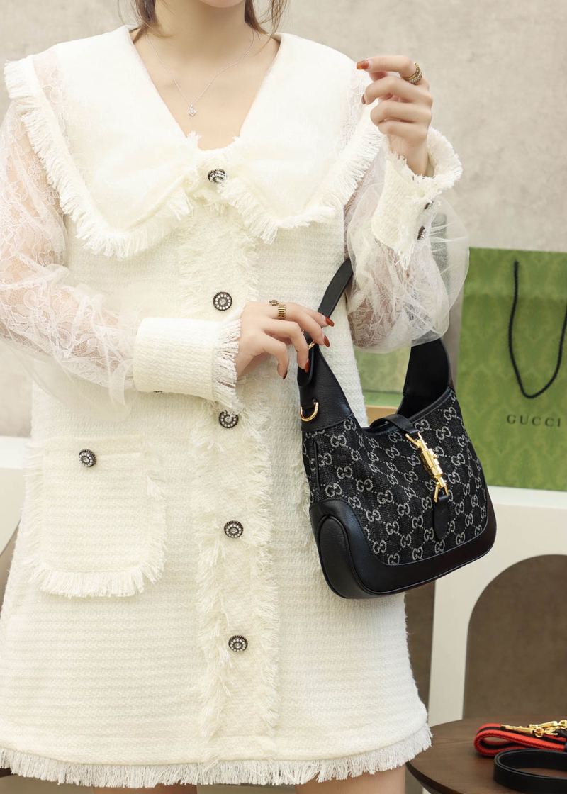 Gucci Jackie 1961 丹寧手袋 上身 9 張 實拍 2