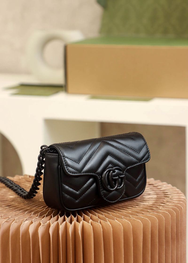 Gucci GG Marmont 肩背包 黑 實拍 4