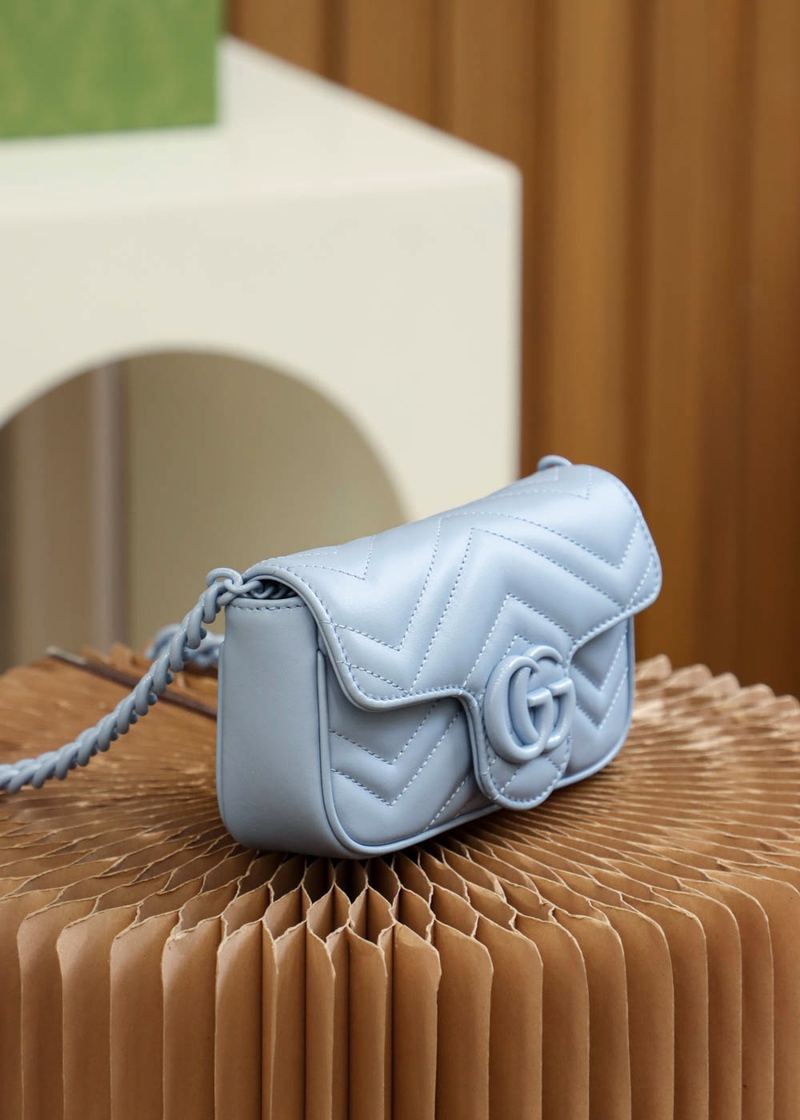 Gucci GG Marmont 肩背包 淺藍 實拍 3