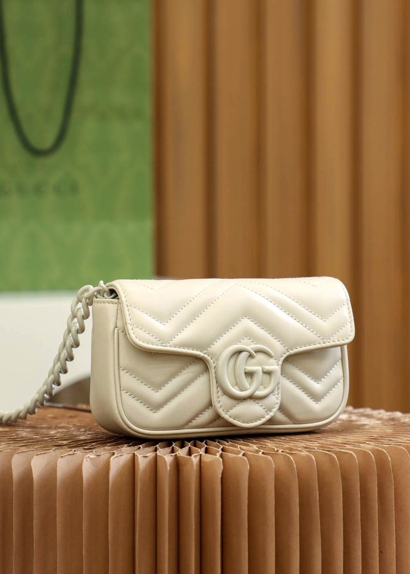 Gucci GG Marmont 肩背包 奶油白 實拍 2
