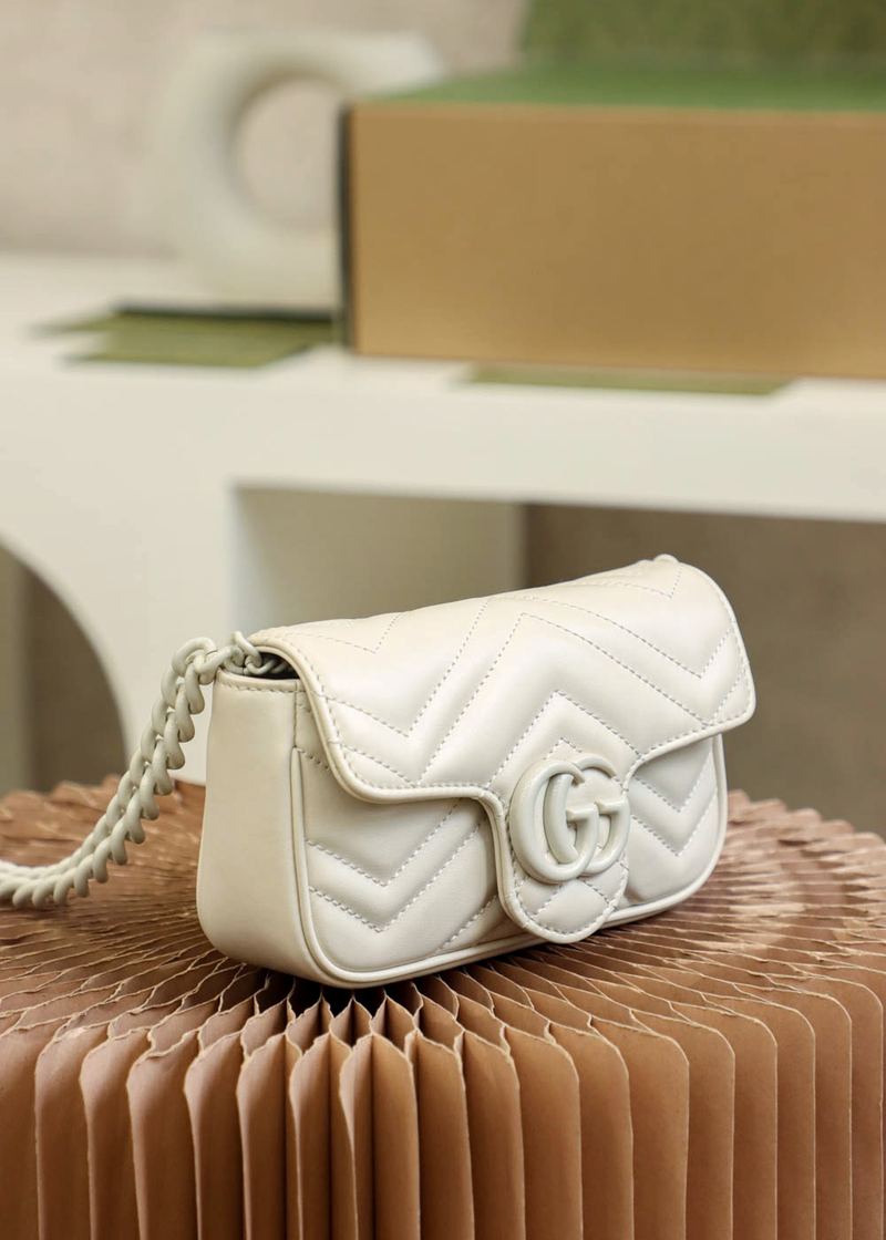 Gucci GG Marmont 肩背包 奶油白 實拍 4