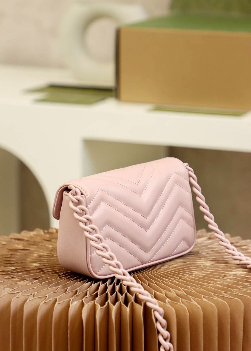 Gucci GG Marmont 肩背包 粉 實拍 6