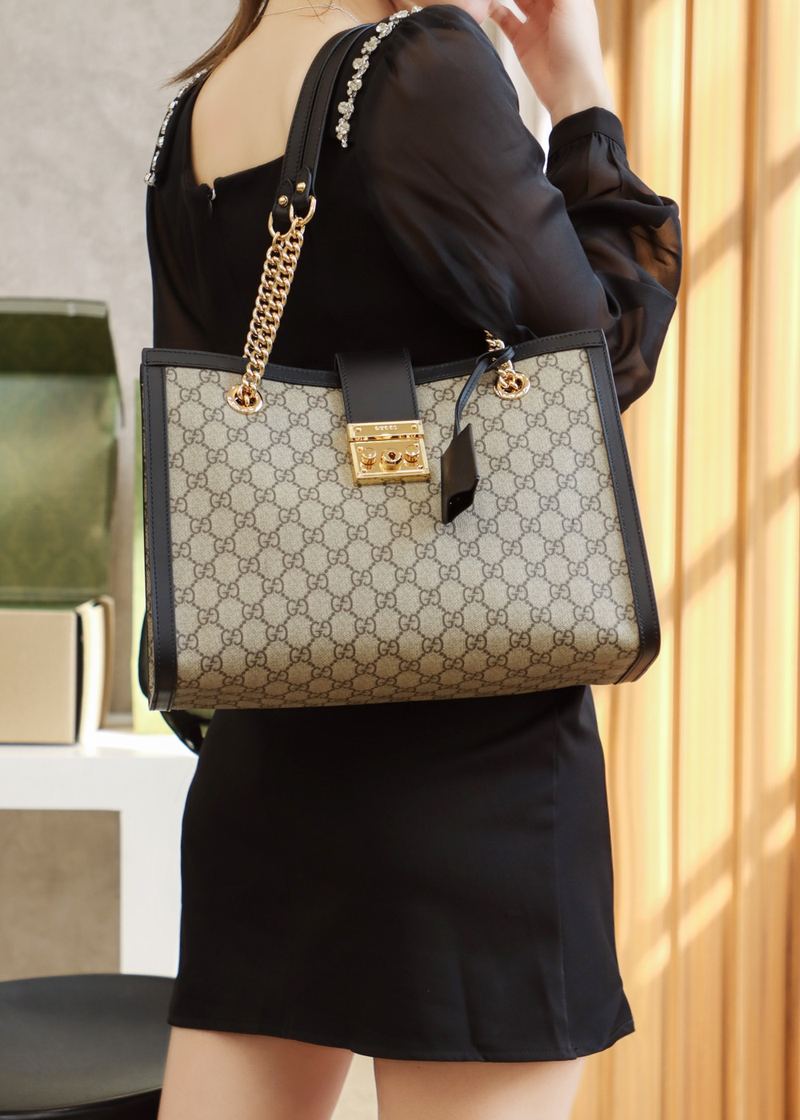 Gucci Padlock GG Supreme 中號手袋 上身 3 實拍 3