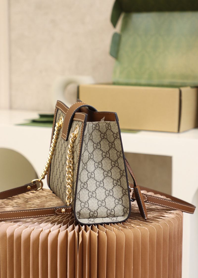 Gucci Padlock GG Supreme 小號手袋 棚拍 9 張 實拍 4