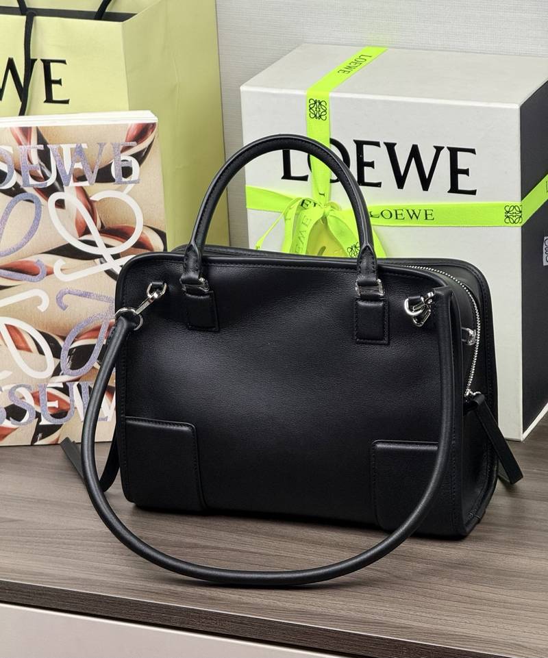 Loewe Amazona 180 中號 黑色 實拍 3