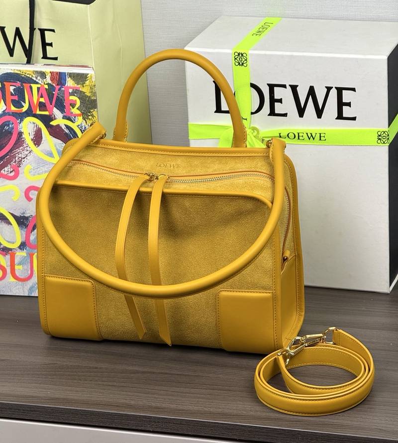 Loewe Amazona 180 中號 赭黃色 實拍 8