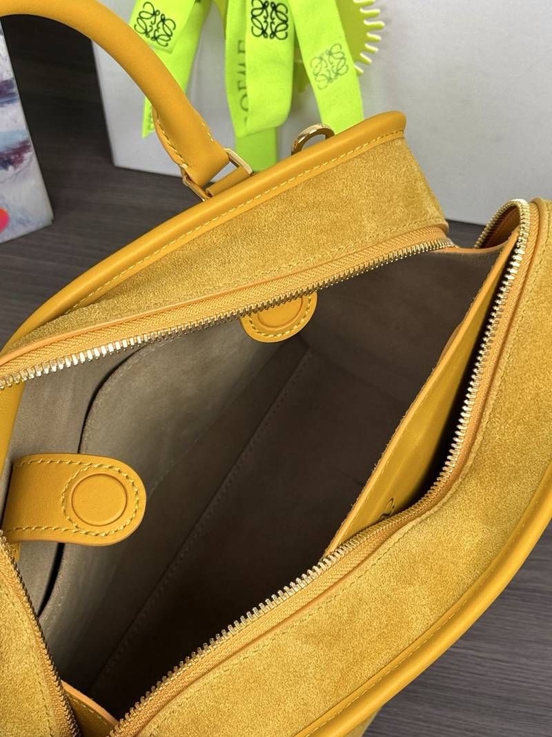 Loewe Amazona 180 中號 赭黃色 實拍 9