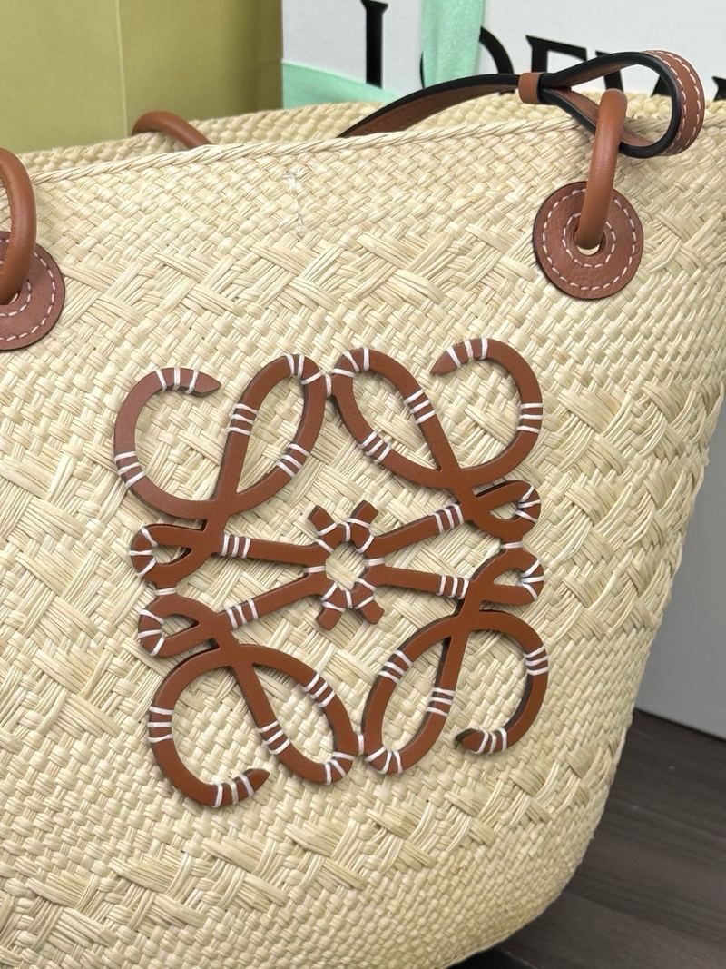 Loewe Anagram Basket 菜籃子手袋 大號 實拍 4