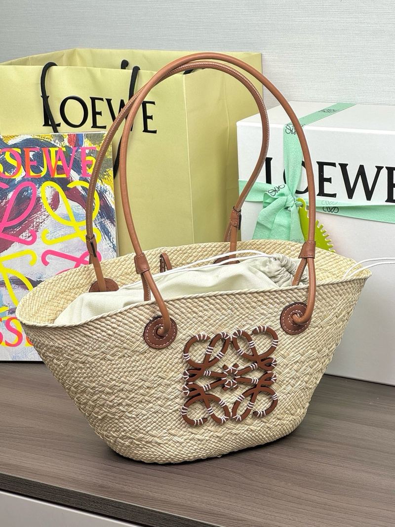 Loewe Anagram Basket 菜籃子手袋 小號 實拍 2
