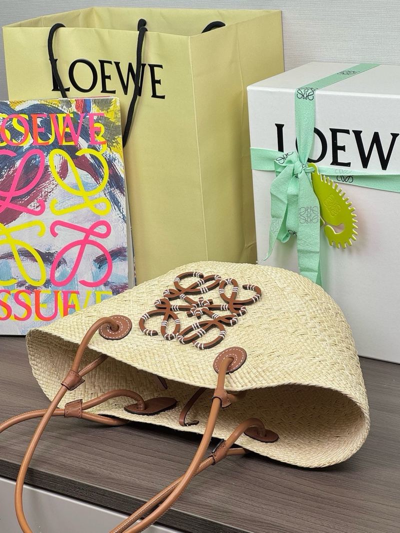 Loewe Anagram Basket 菜籃子手袋 小號 實拍 9