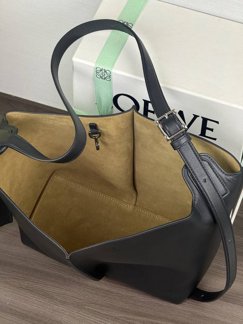 Loewe Bilbao 水桶 中號 黑色 / Black 實拍 9