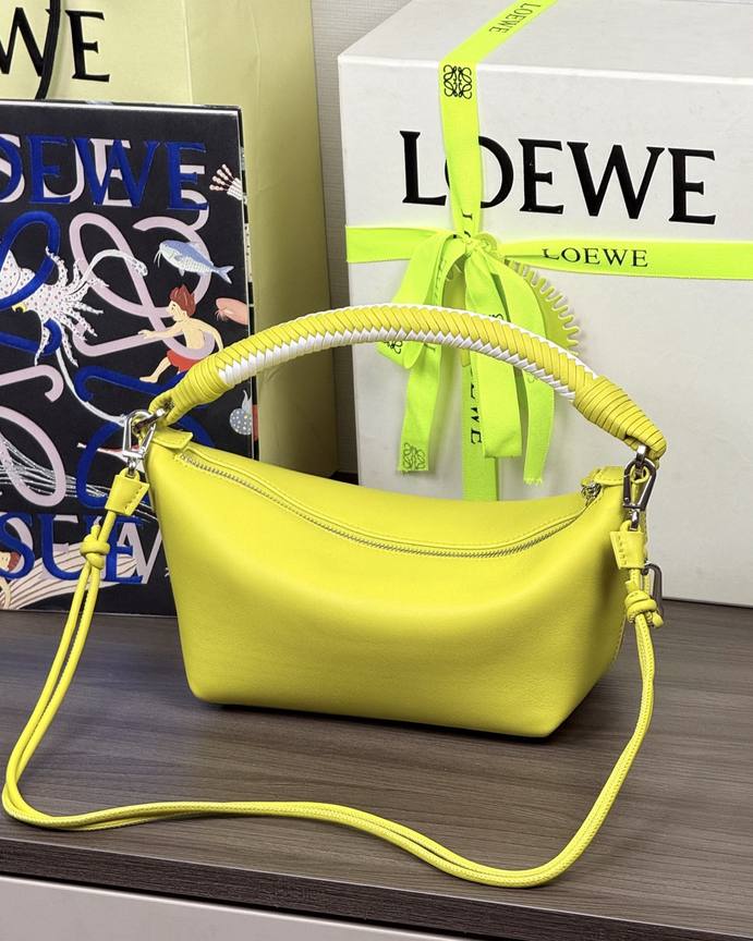Loewe Cala 迷你手袋 檸檬黃 / Lemon 實拍 3