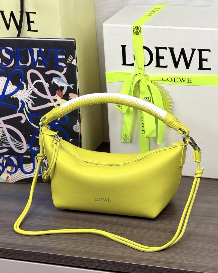 Loewe Cala 迷你手袋 檸檬黃 / Lemon 實拍 4