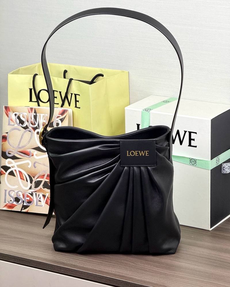 Loewe Draped 手袋 黑色 / Black 實拍 1