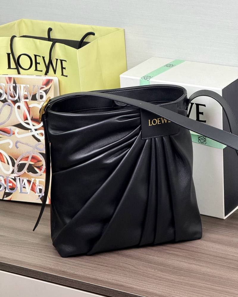 Loewe Draped 手袋 黑色 / Black 實拍 5