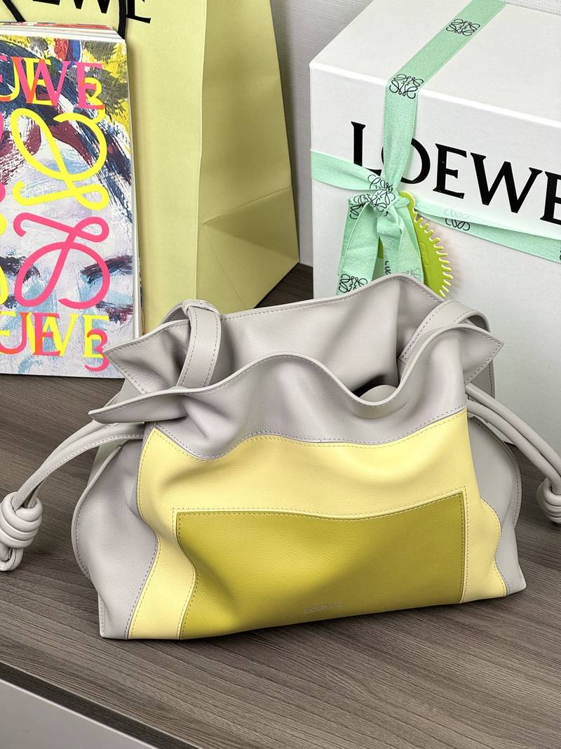 Loewe Flamenco 中號 淺灰 / Ash 實拍 8