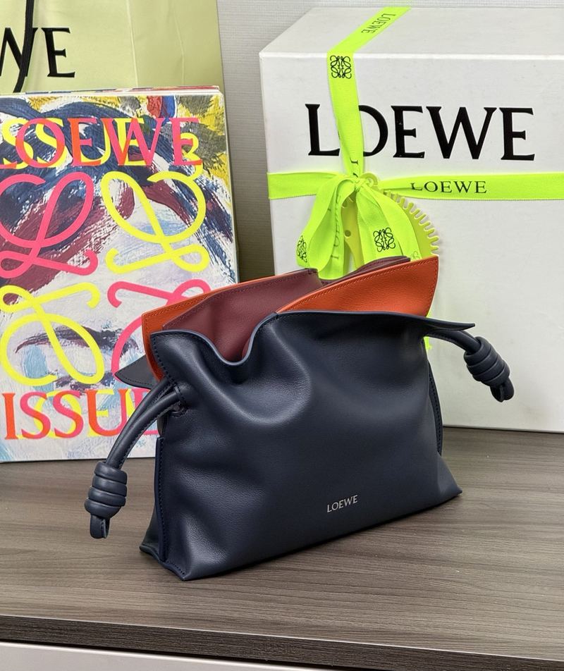 Loewe Flamenco 迷你手袋 深邃藍（深海軍藍） 實拍 2
