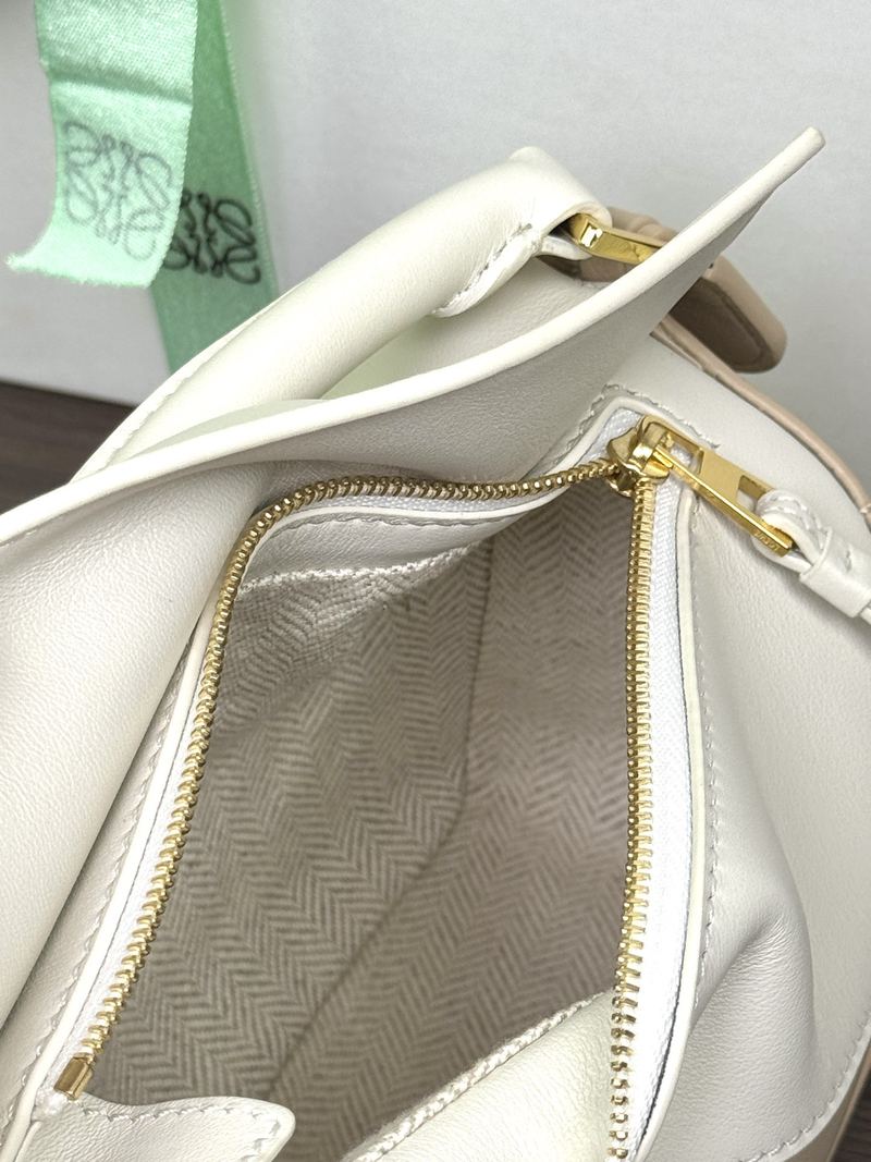Loewe Mini Puzzle Edge 手袋 柔白拼經典拼圖 實拍 8