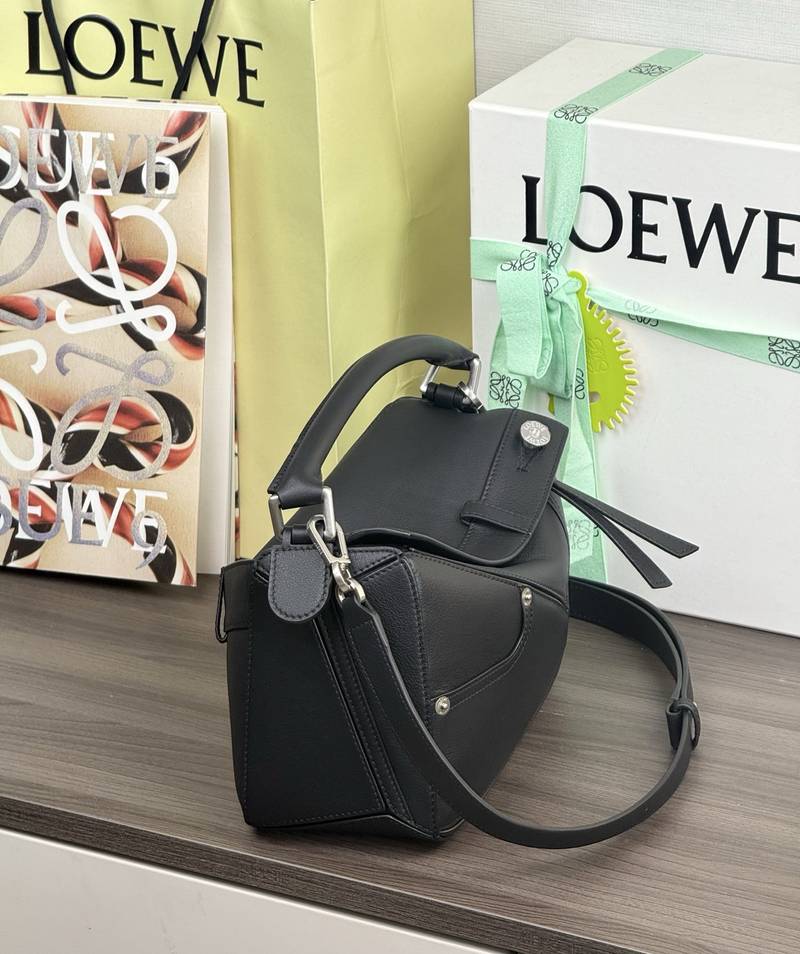 Loewe Panta Puzzle 小號 黑色 / Black 實拍 2