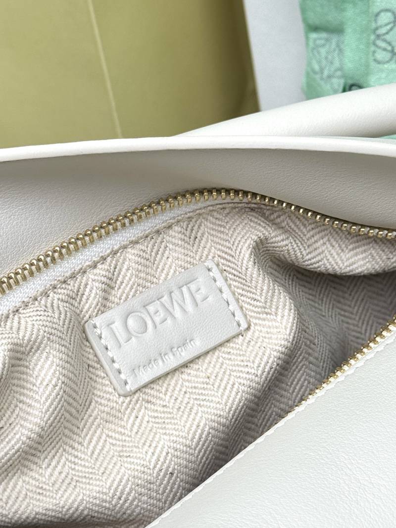 Loewe Panta Puzzle 小號 米白 / Ivory 實拍 9