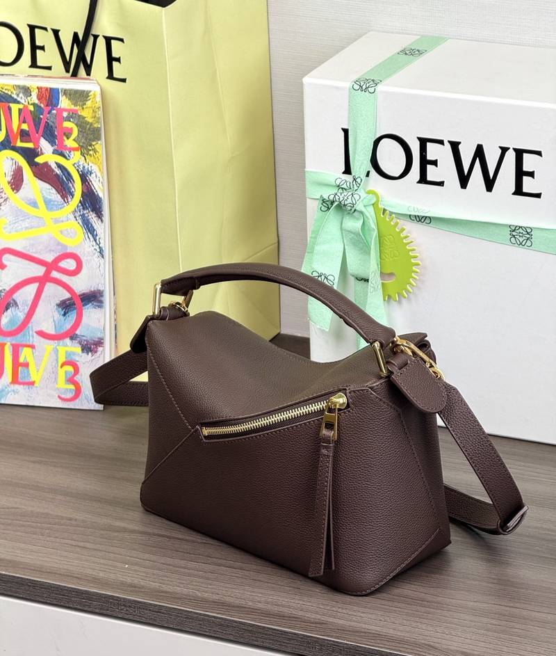 Loewe Panta Puzzle 小號 深棕 / Chocolate 實拍 3