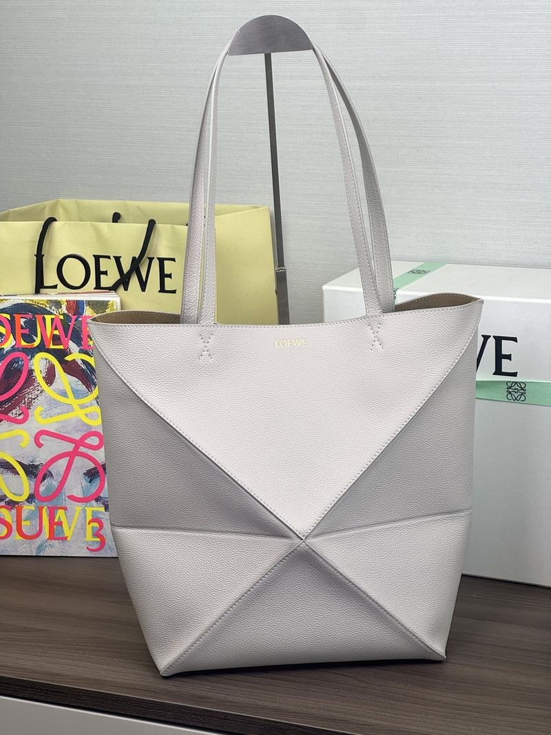 Loewe Puzzle Fold 中號托特手袋 銀灰 實拍 1