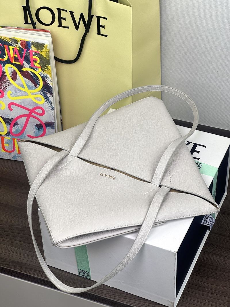 Loewe Puzzle Fold 中號托特手袋 銀灰 實拍 7