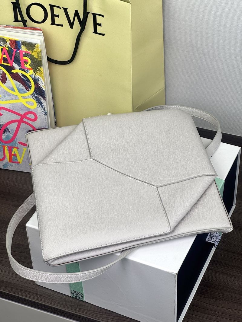Loewe Puzzle Fold 中號托特手袋 銀灰 實拍 8