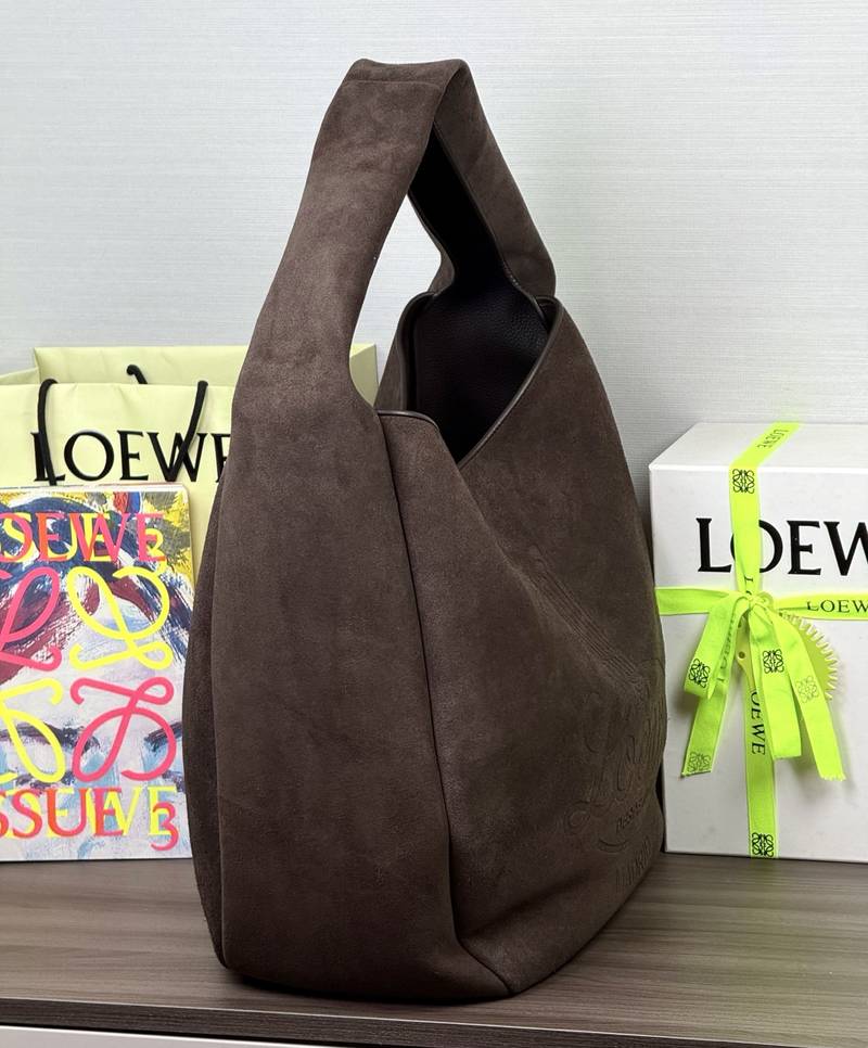 Loewe Roomy Hobo 深棕 / Brown（絨面牛皮） 實拍 4