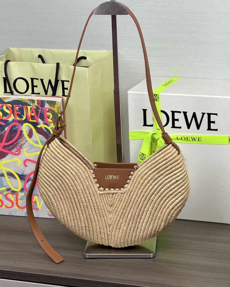 Loewe Swing 拉菲草 中號手袋 自然色 實拍 1
