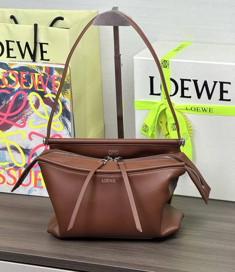 Loewe Whisker 小號 Loewe Whisker 小號 · 干邑 Cognac 實拍 1