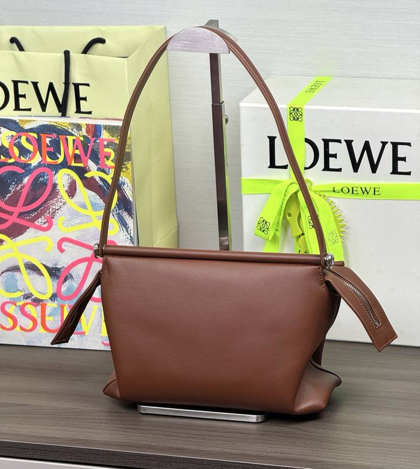 Loewe Whisker 小號 Loewe Whisker 小號 · 干邑 Cognac 實拍 4