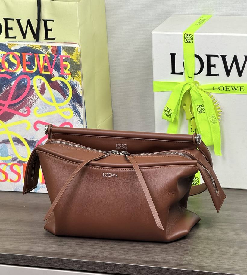 Loewe Whisker 小號 Loewe Whisker 小號 · 干邑 Cognac 實拍 5
