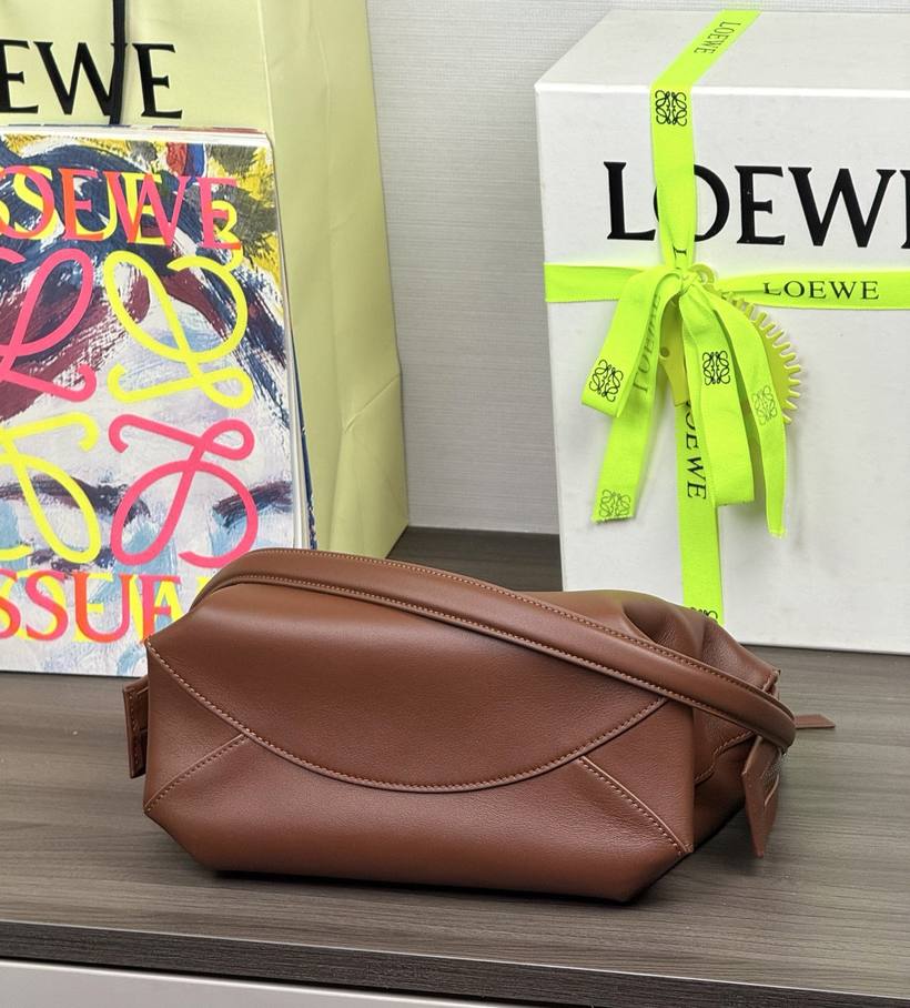 Loewe Whisker 小號 Loewe Whisker 小號 · 干邑 Cognac 實拍 8