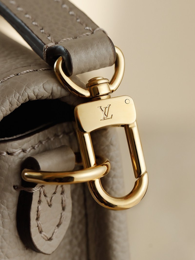 LV Nano Diane 大象灰 M83300 實拍