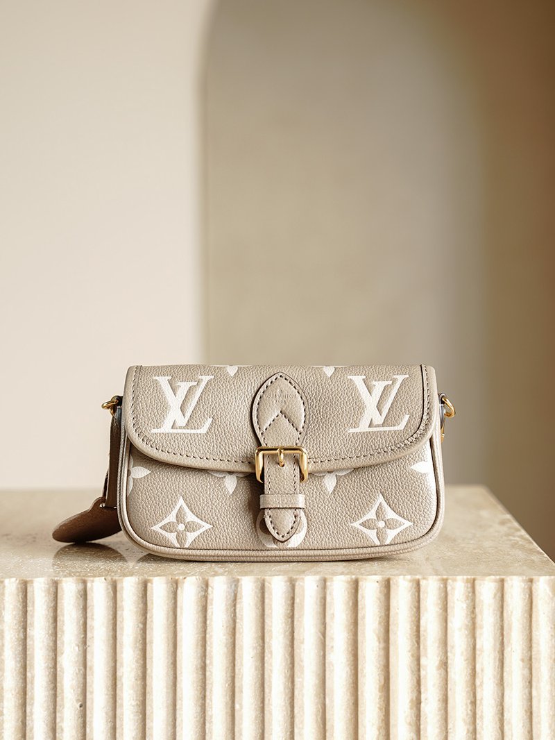 LV Nano Diane 大象灰 M83300 實拍