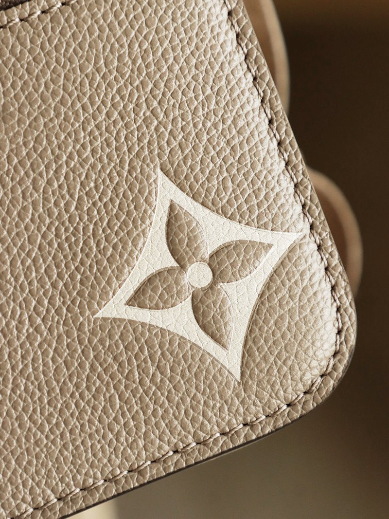 LV Pochette Métis East West 大象灰 M23081 實拍