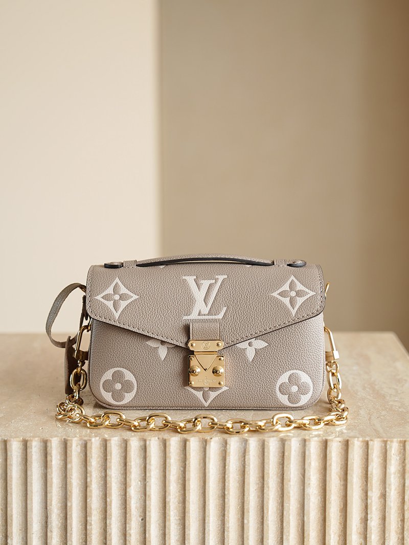 LV Pochette Métis East West 大象灰 M23081 實拍