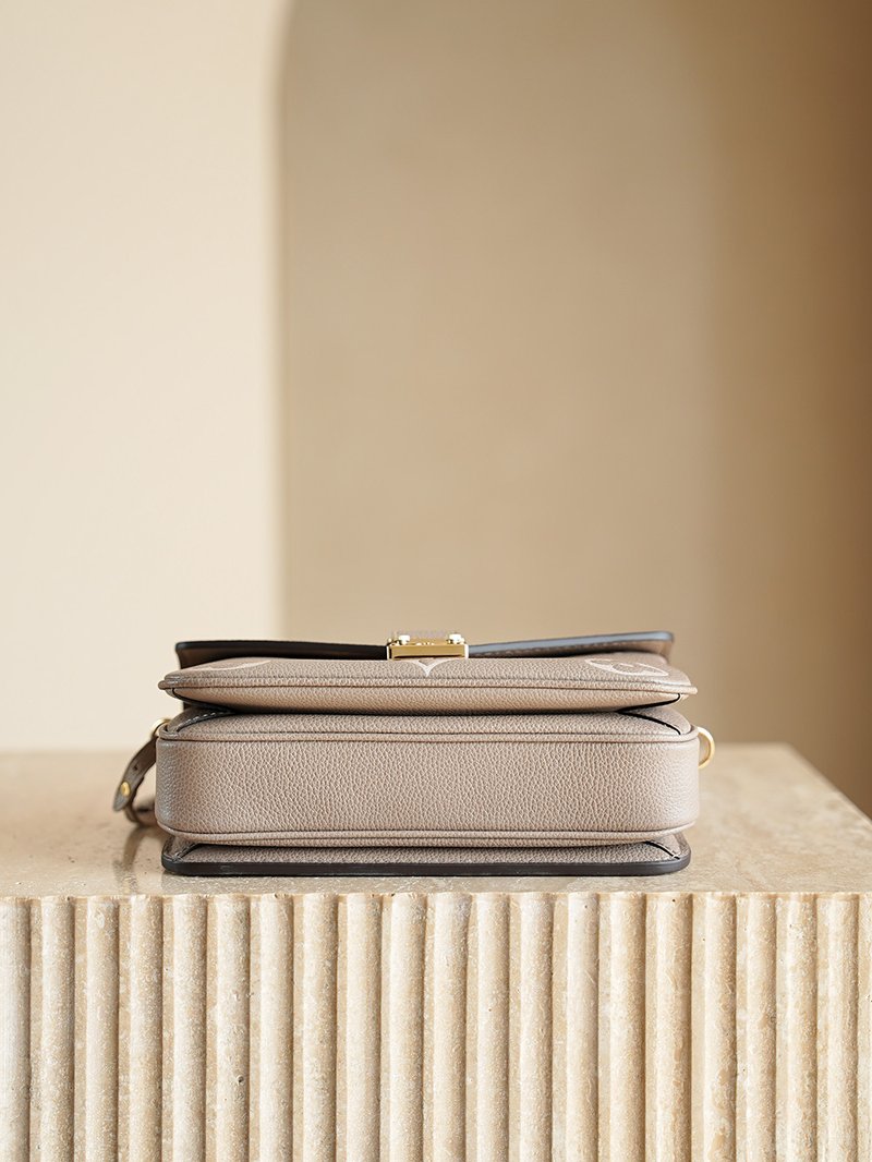 LV Pochette Métis East West 大象灰 M23081 實拍
