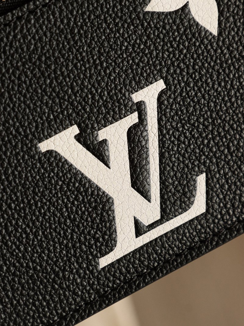 LV Pochette Métis East West 黑色 M46596 實拍