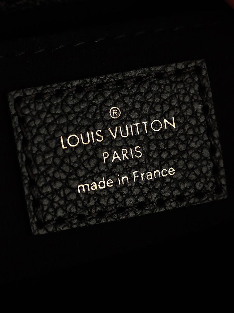 LV Pochette Métis East West 黑色 M46596 實拍