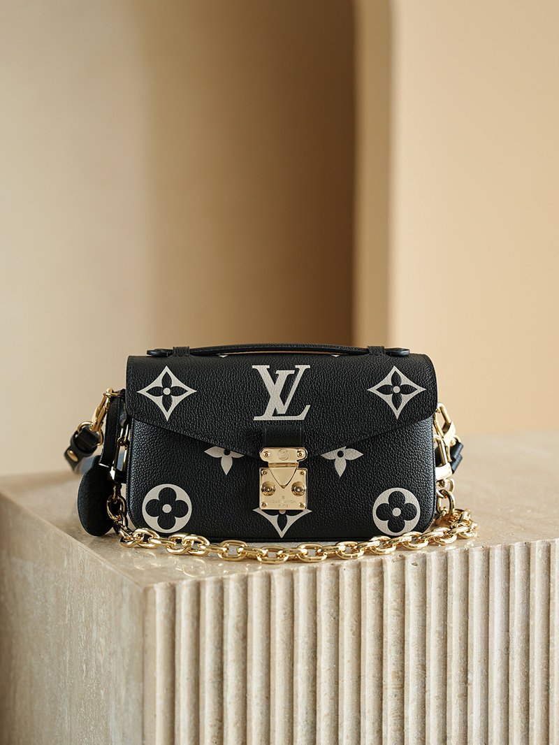 LV Pochette Métis East West 黑色 M46596 實拍