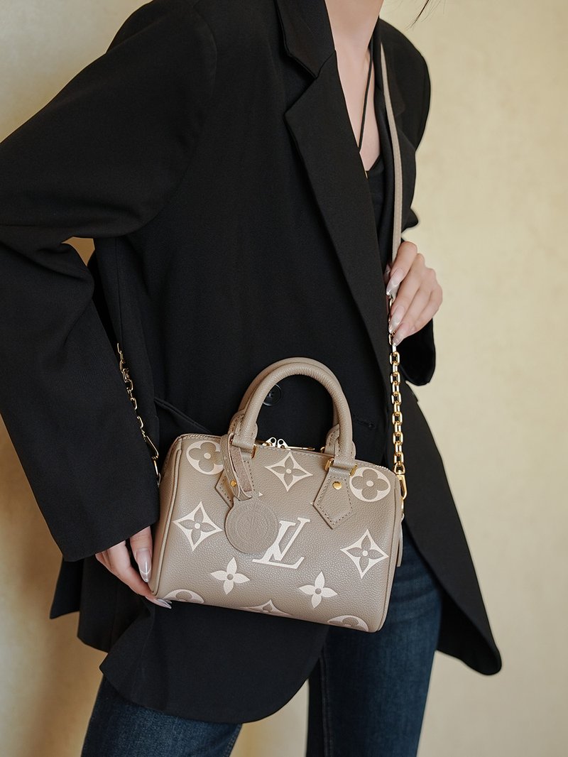 LV Speedy Bandoulière 20 大象灰 M46575 實拍