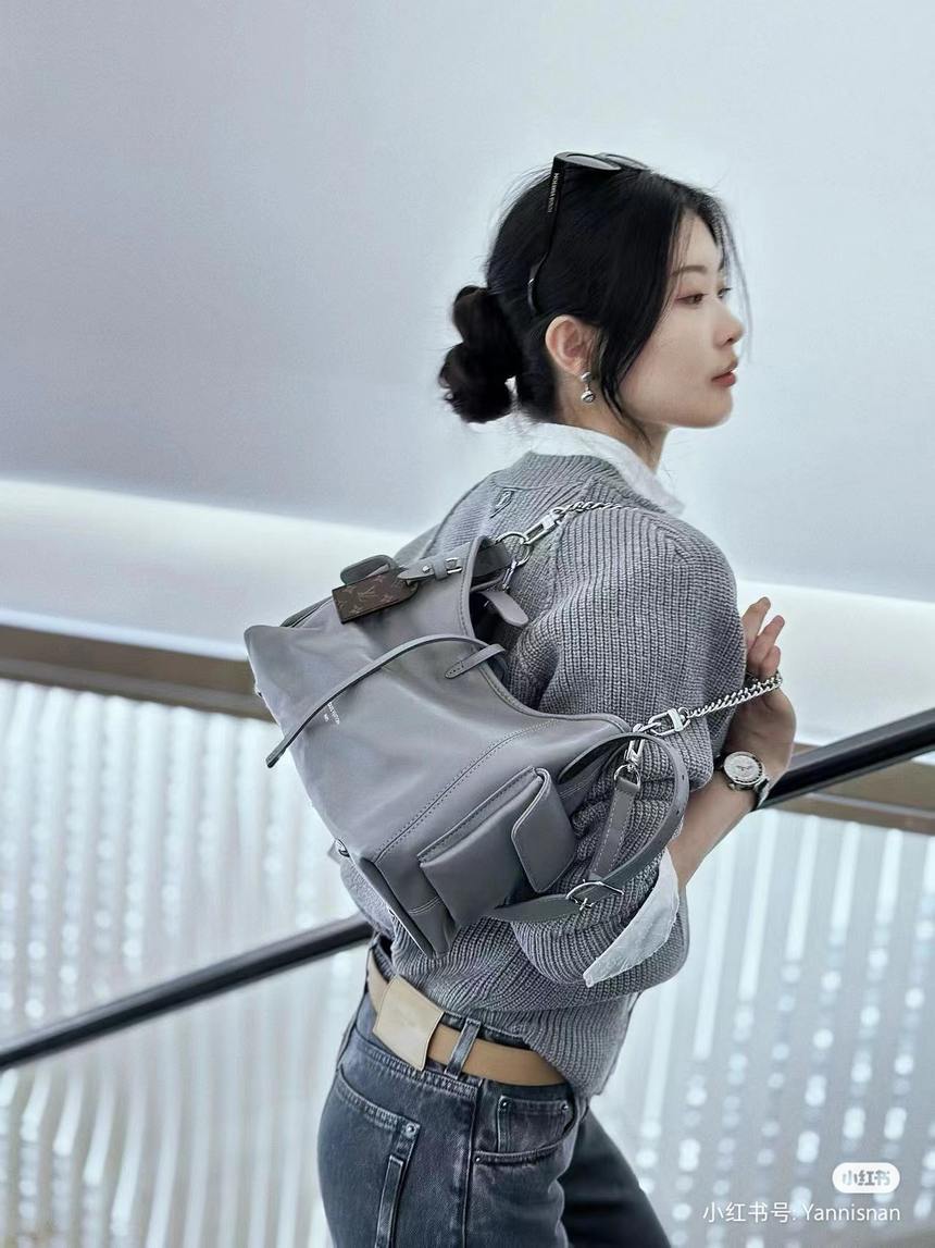 CarryAll Cargo PM 肩背實拍