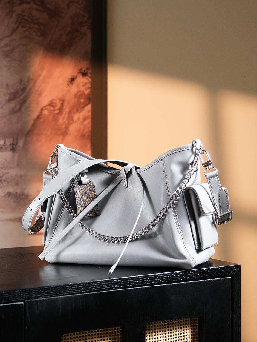 CarryAll Cargo PM 側面實拍