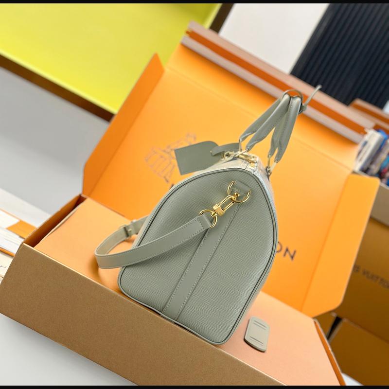 LV Keepall Bandoulière 45 M15181 · 水波淺綠 複刻實拍圖 3