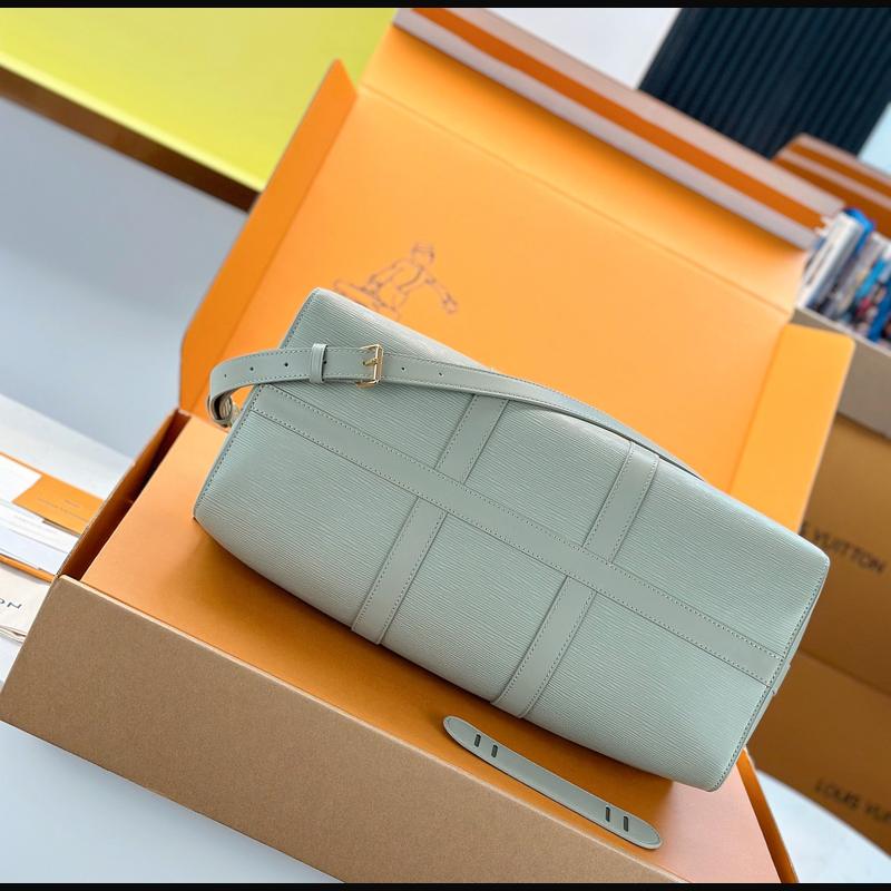 LV Keepall Bandoulière 45 M15181 · 水波淺綠 複刻實拍圖 4